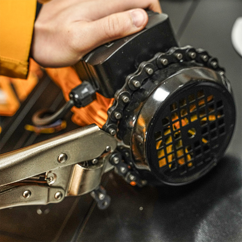 TO10050 KLIJEŠTA PATENT SA LANCEM 460 MM