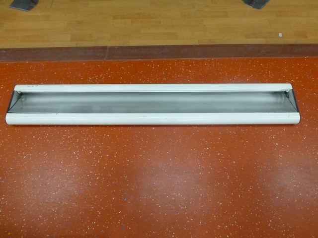 LAMPA NEONSKA 1,5 M