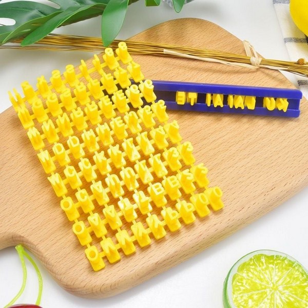 YWF3-16931-23 SLOVA ZA KEKSE PVC                                          